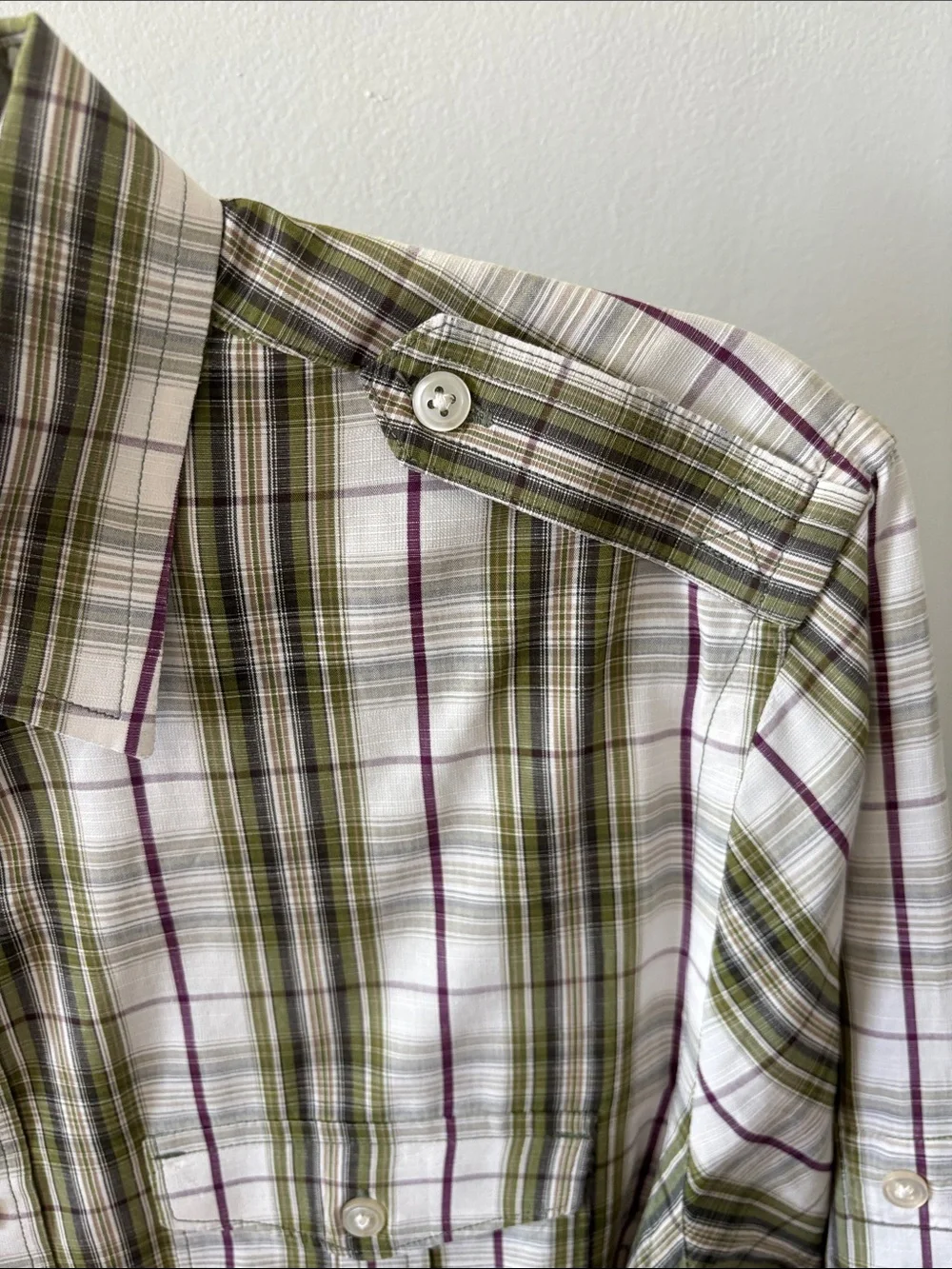 Banana Republic Plaid Long-Sleeve Button Down Shirt